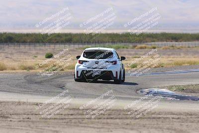 media/Oct-04-2025-OnGrid (Sat) [[44bd565ffa]]/Green Group/Grapevine/